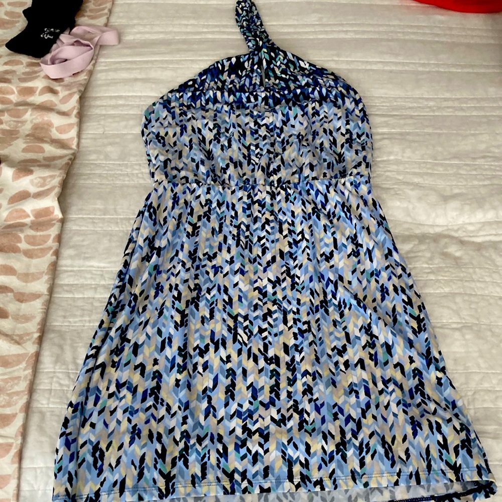White House Black Market size XXS strapless dress in beautiful condition.